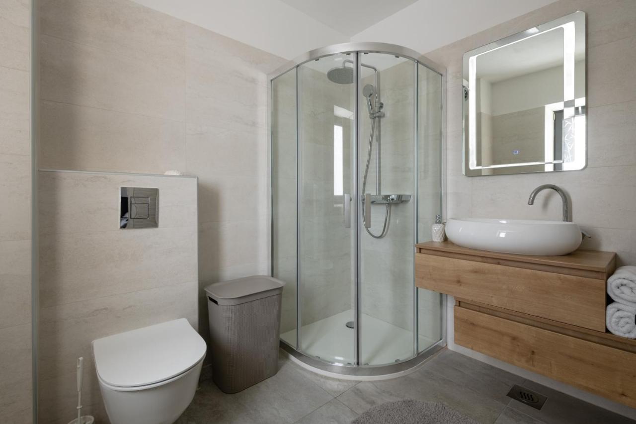 Villa Ena With Private Pool Pinezici  Bagian luar foto