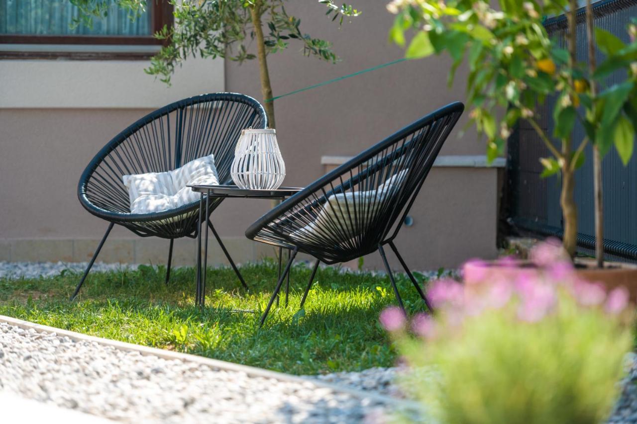 Villa Ena With Private Pool Pinezici  Bagian luar foto